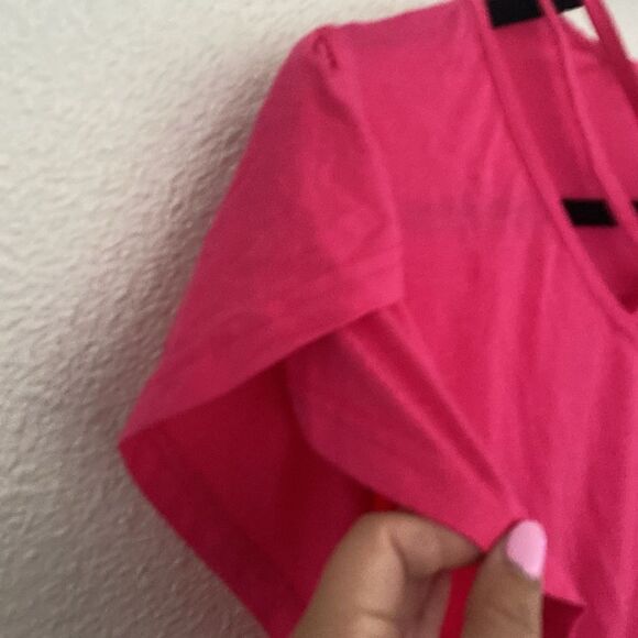 NWOT- hot pink tulip sleeve T-shirt- Size XL - Picture 3 of 6